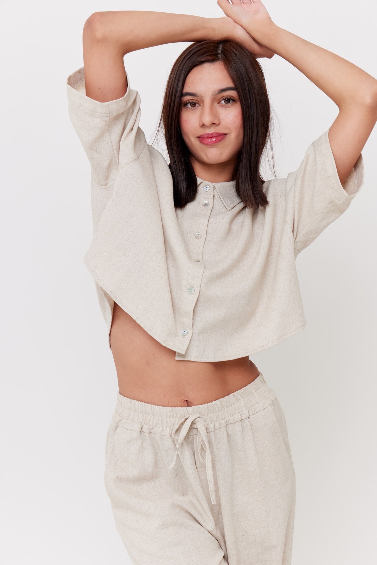 Camisa cropped y culotte