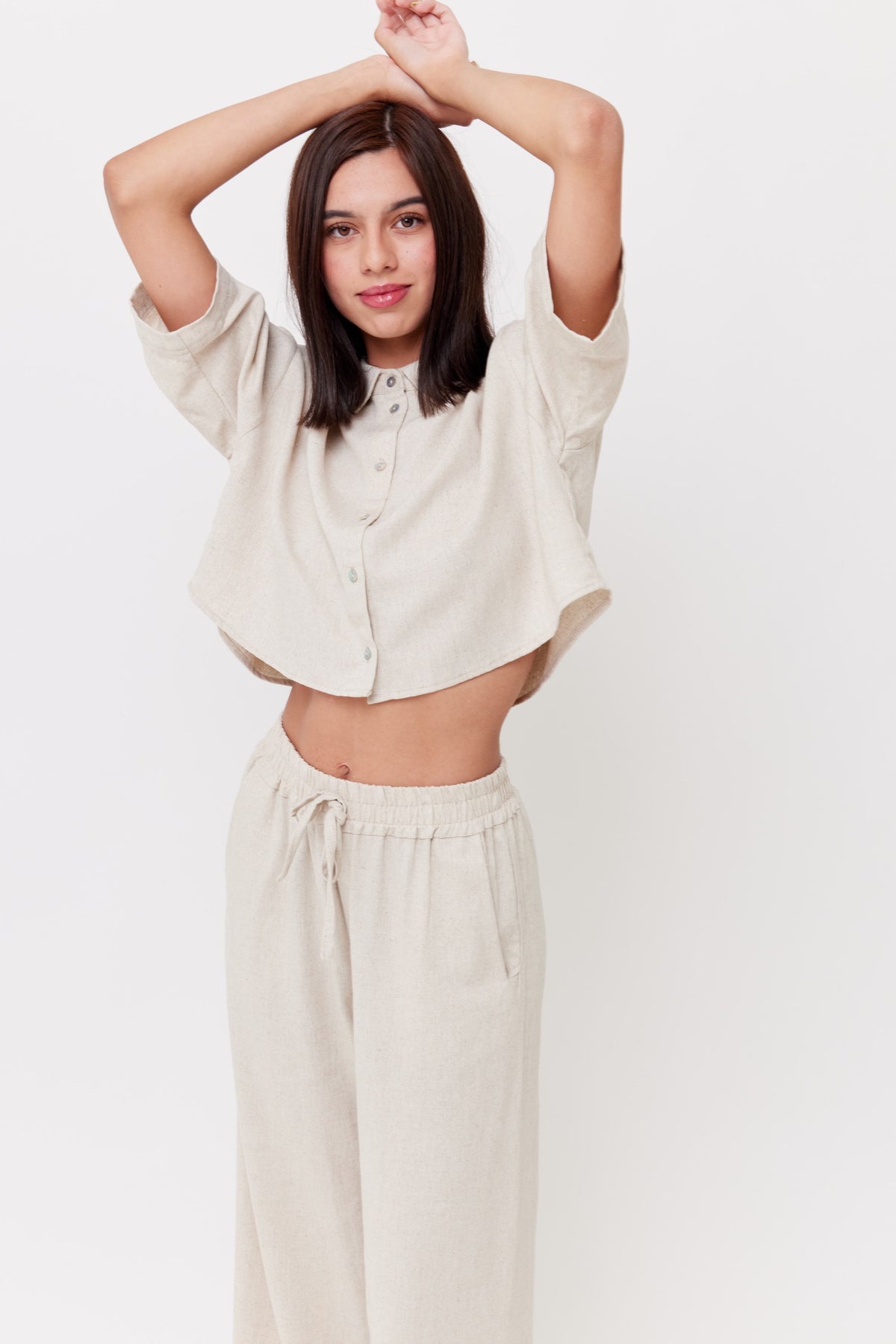 Camisa cropped y culotte